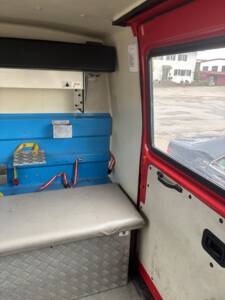 Bild 24/57 von Mercedes-Benz T1 310 (1992)