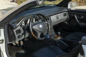 Image 21/50 de Mercedes-Benz SLK 320 (2001)