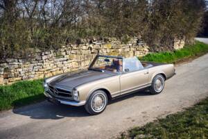 Image 1/31 of Mercedes-Benz 280 SL (1969)