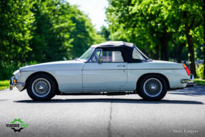 Bild 35/47 von MG MGB (1970)