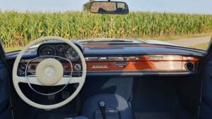 Imagen 10/19 de Mercedes-Benz 280 S (1972)