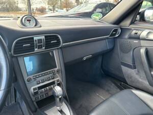 Bild 14/17 von Porsche 911 Turbo (2007)