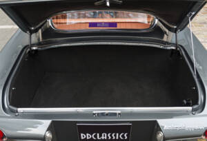 Image 28/30 of Lamborghini 400 GT (2+2) (1967)