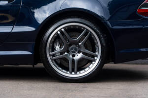 Image 10/60 of Mercedes-Benz SL 65 AMG (2004)