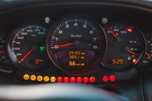 Obraz 37/38 pojazdu Porsche 911 Turbo (2001)