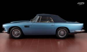 Imagen 4/8 de Aston Martin DB 4 Convertible Vantage (1962)