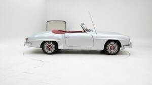 Image 6/15 of Mercedes-Benz 190 SL (1962)