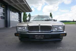 Image 14/61 de Jaguar Sovereign 3.6 (1987)