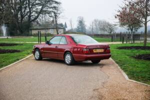 Immagine 18/47 di Mercedes-Benz E 220 (1995)