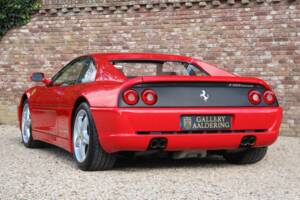 Bild 2/50 von Ferrari F 355 Berlinetta (1996)