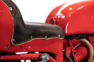 Immagine 12/32 di Aermacchi Harley-Davidson Ala d'oro 250 (1963)
