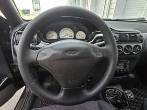Bild 5/8 von Ford Escort 2.0 16V "F1 Edition" (1996)