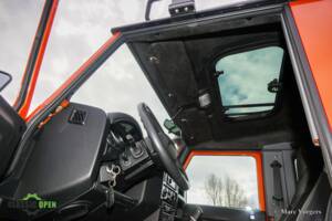 Image 8/41 of Land Rover Defender (2016)