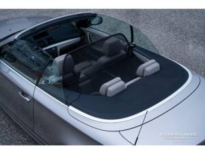 Image 26/33 de BMW 118i (2010)