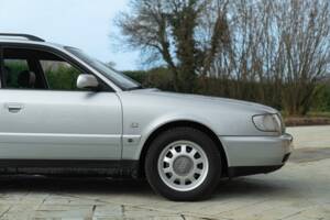 Bild 22/50 von Audi A6 Avant 2.0 quattro (1995)