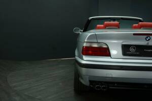 Immagine 33/50 di BMW 328i (1997)