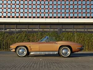 Bild 20/24 von Chevrolet Corvette Sting Ray Convertible (1964)