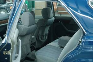 Bild 47/50 von Mercedes-Benz 300 SE (1990)