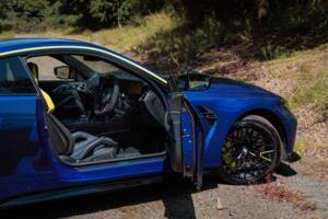 Image 38/47 of BMW M4 CS (2025)