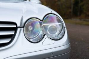 Image 11/41 of Mercedes-Benz SL 350 (2007)