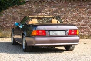 Image 39/50 of Mercedes-Benz 500 SL (1990)