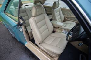 Image 10/31 de Mercedes-Benz 420 SEC (1990)