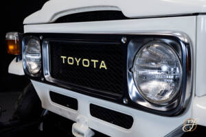 Image 16/21 de Toyota Land Cruiser FJ 40 (1981)