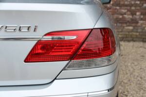 Immagine 47/50 di BMW 750i (2007)