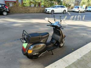 Bild 21/31 von Piaggio Vespa Cosa 125 (1988)