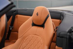 Bild 18/50 von Ferrari California T (2016)