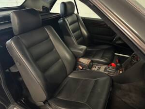 Imagen 8/14 de Mercedes-Benz E 220 (1993)