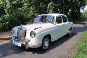 Image 2/50 of Mercedes-Benz 219 (1959)