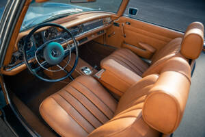 Image 86/99 of Mercedes-Benz 280 SL (1971)