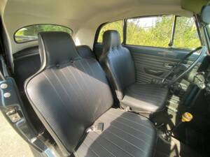 Bild 4/16 von Volkswagen Käfer 1302 LS (1972)