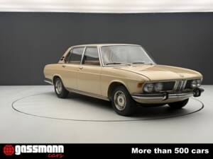Image 3/15 de BMW 2500 (1970)