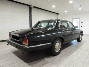 Bild 4/15 von Jaguar XJ6 3.2 (1984)