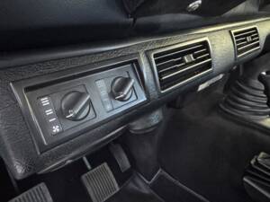 Bild 27/55 von Land Rover Defender 90 Heritage (2006)