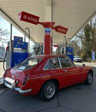 Image 3/28 of MG MGB GT (1966)