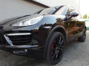 Imagen 28/97 de Porsche Cayenne Turbo (2011)