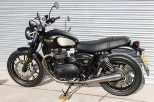 Immagine 39/42 di Triumph Street Twin Bonneville (2021)
