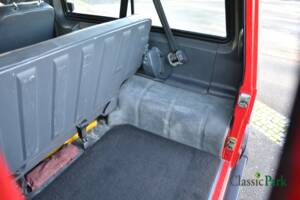 Image 29/50 of Mercedes-Benz 200 GE (SWB) (1987)