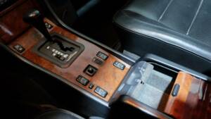 Bild 8/28 von Mercedes-Benz 500 E (1991)