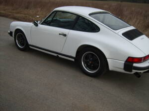 Image 2/17 of Porsche 912 E (1976)