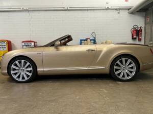 Bild 1/19 von Bentley Continental GTC W12 (2012)