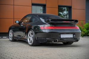 Image 5/63 of Porsche 911 Carrera 4S (2004)