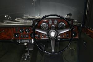 Image 24/50 de Bristol 411 Mk. I (1970)