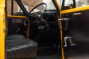 Image 35/50 of Morris Minor Van (1971)