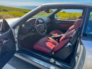 Image 20/51 of Mercedes-Benz SL 320 (1996)