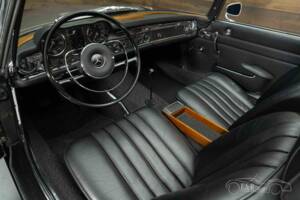 Bild 17/19 von Mercedes-Benz 280 SL (1968)