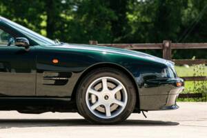 Bild 32/32 von Aston Martin V8 Coupé (1998)